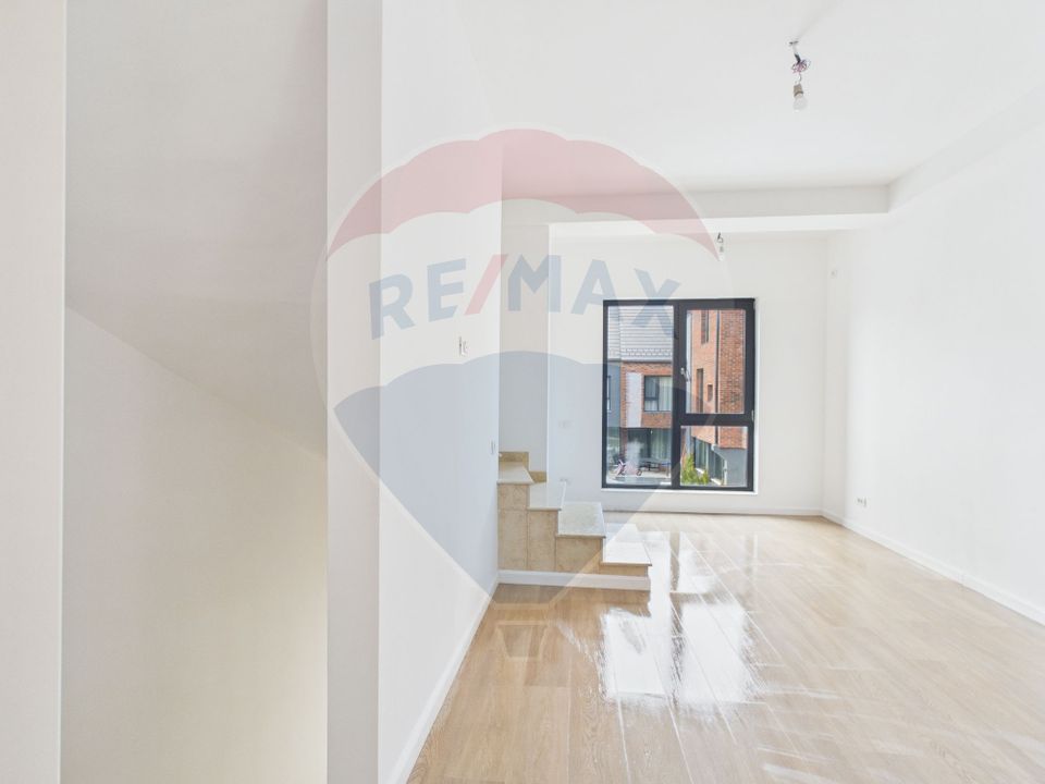 4 room House / Villa for sale