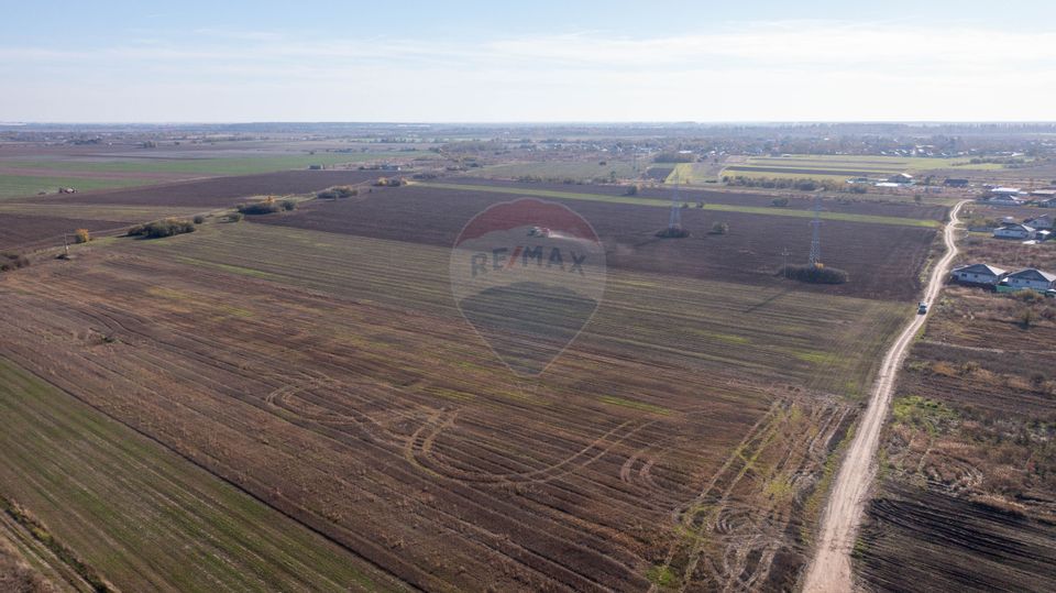 Vanzare teren intravilan 7.500 mp Sabareni