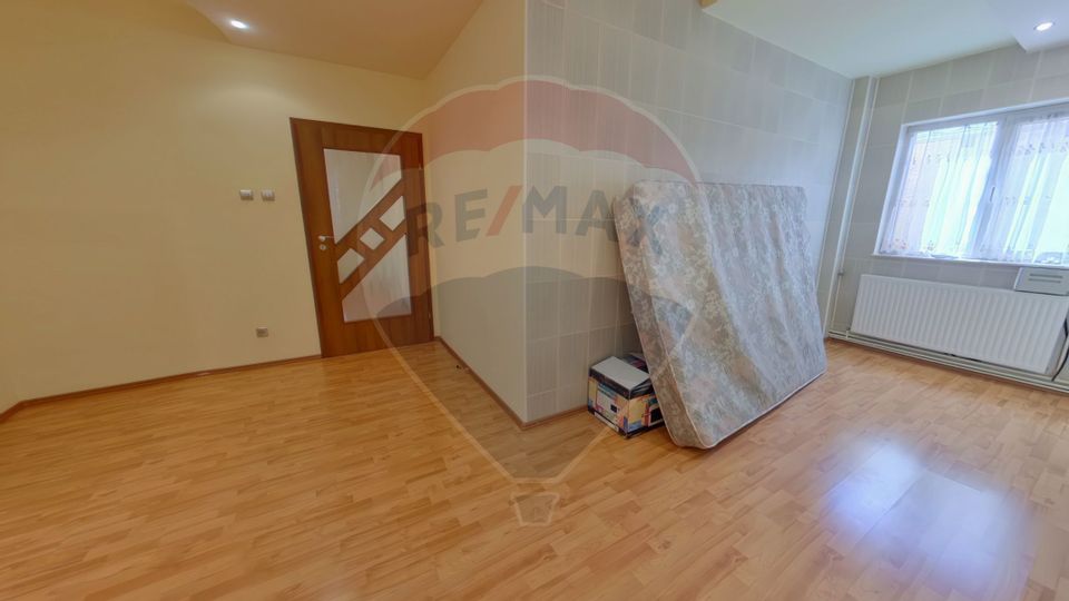 13 room House / Villa for rent, Sud-Vest area