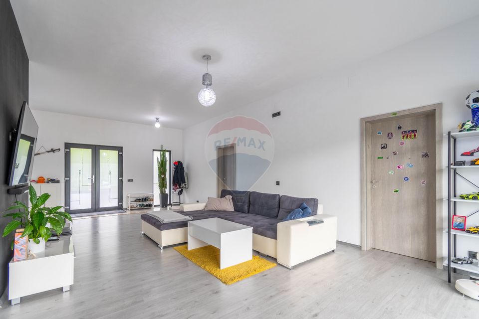 Detached House for Sale / 900 sqm Land, Popesti, Cluj