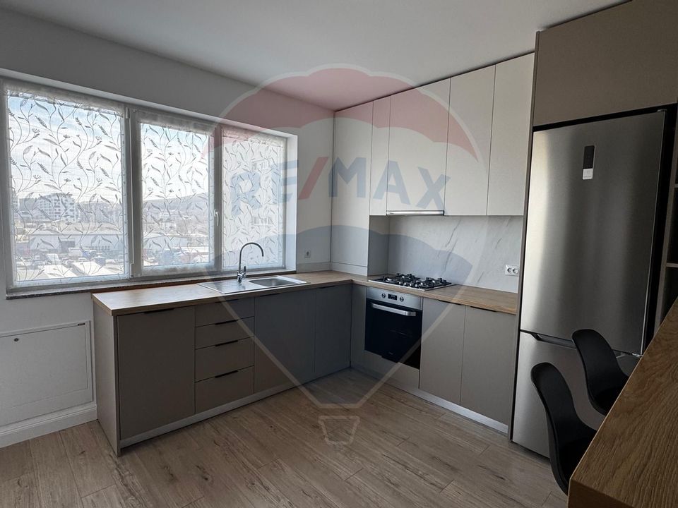 Închiriez apartament, 2 camere, zona BMW, Floresti