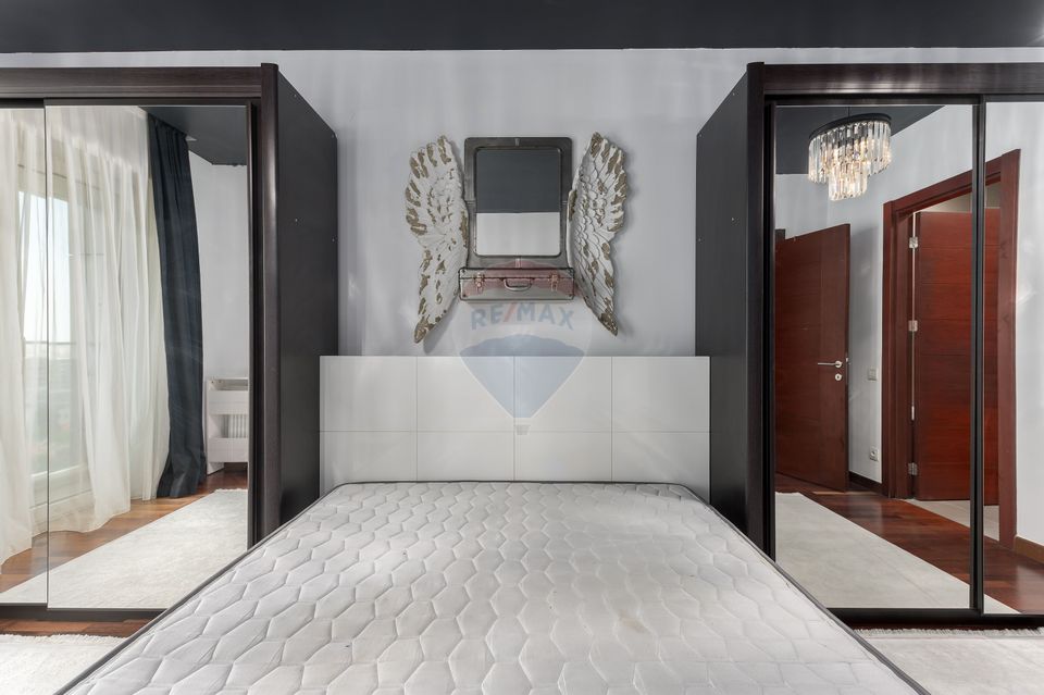 De vanzare | Apartament 3 camere 100 mp, balcon 8 mp | InCity