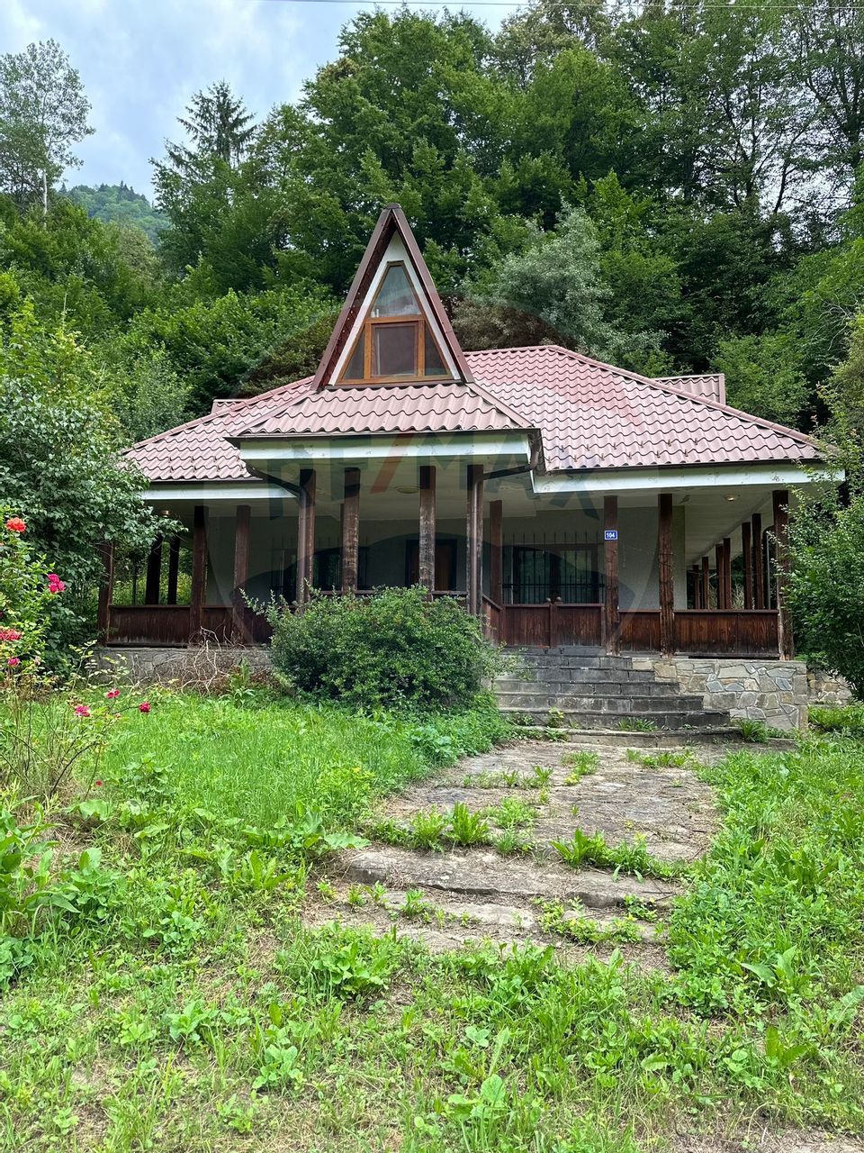 5 room House / Villa for sale