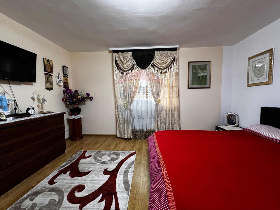 6 room House / Villa for sale