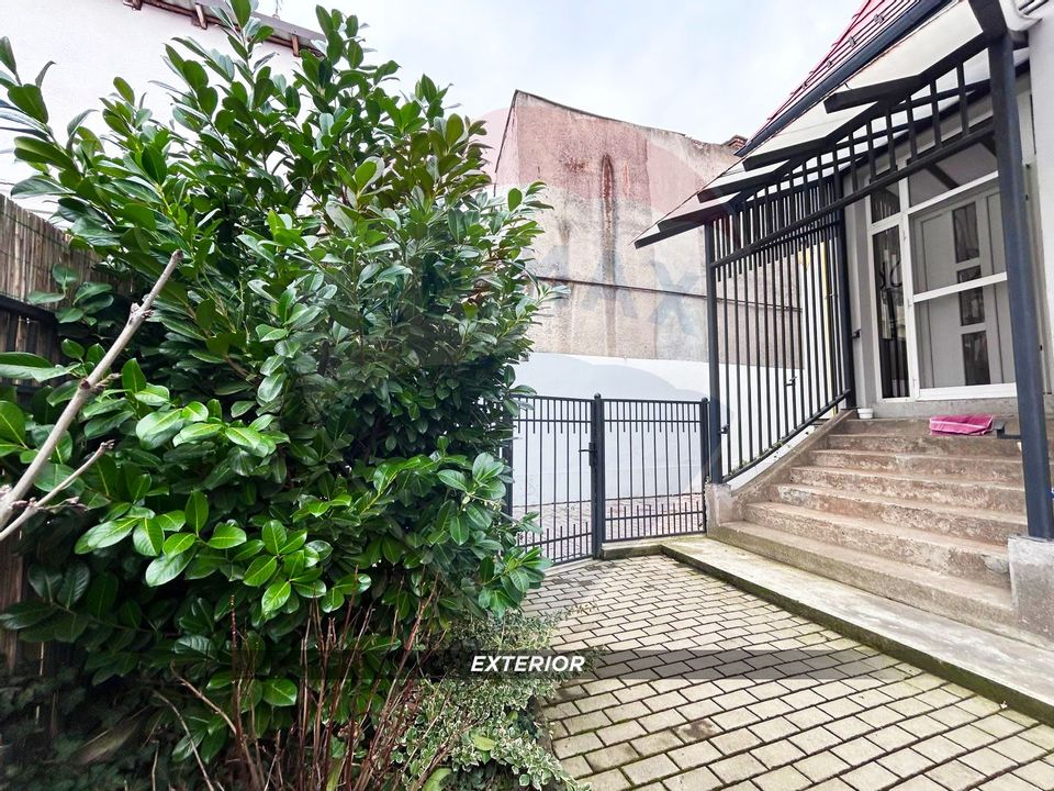 3 room Apartment for rent, Orasul Vechi area