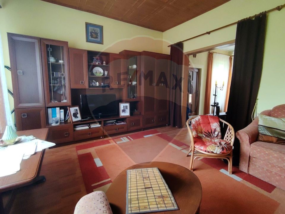 Comision 0% – Casa ultracentrala, liniștita, cu garaj