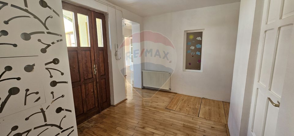 Casa de inchiriat in Andrei Muresanu, str. Anatol France