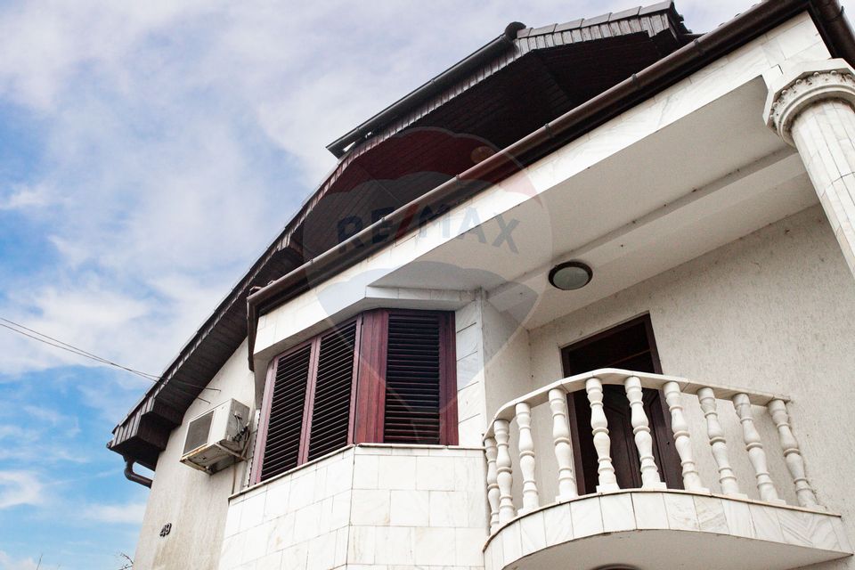 6 room House / Villa for sale, Crisan area