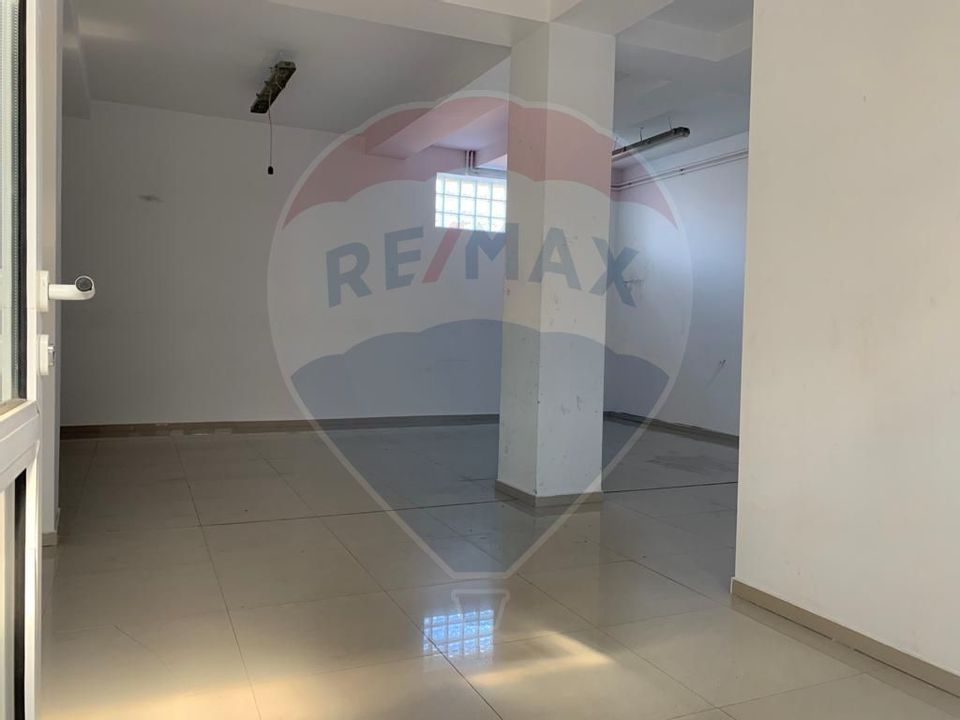 75.59sq.m Commercial Space for rent, Piata Cluj area