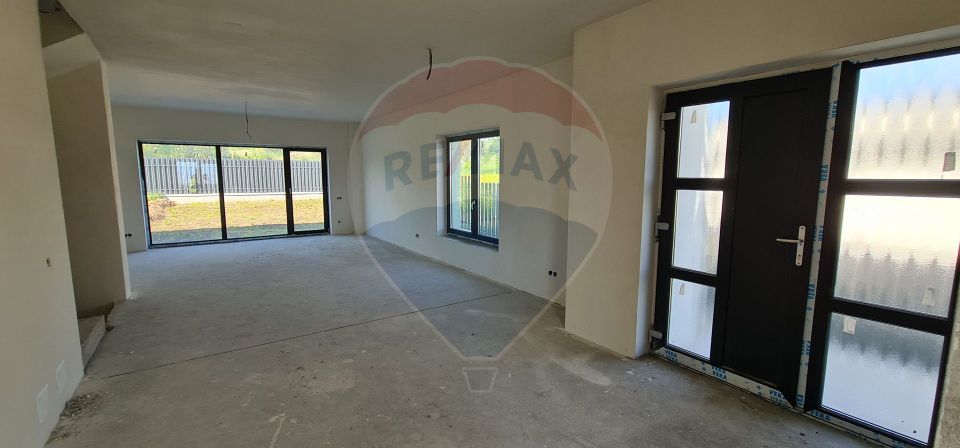 4 room House / Villa for sale, Iris area