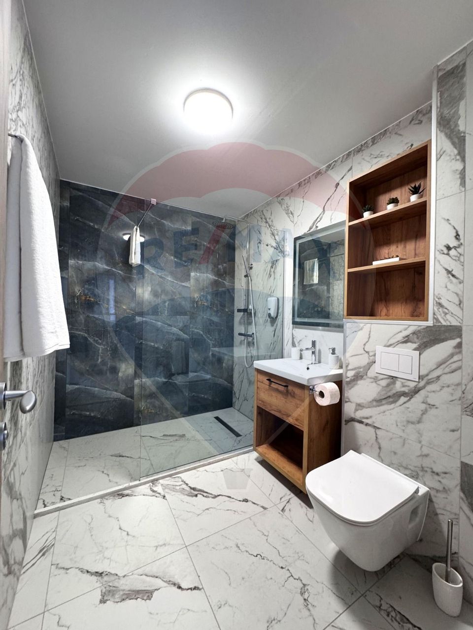 Apartament moderm, utilat si mobilat, în zona Centrul Istoric!