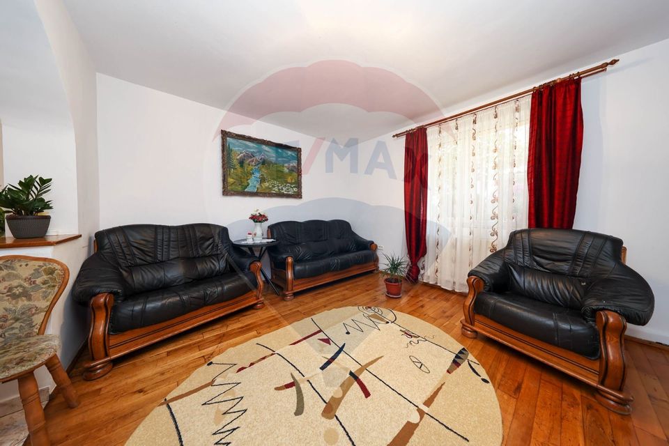 8 room House / Villa for sale, Central area