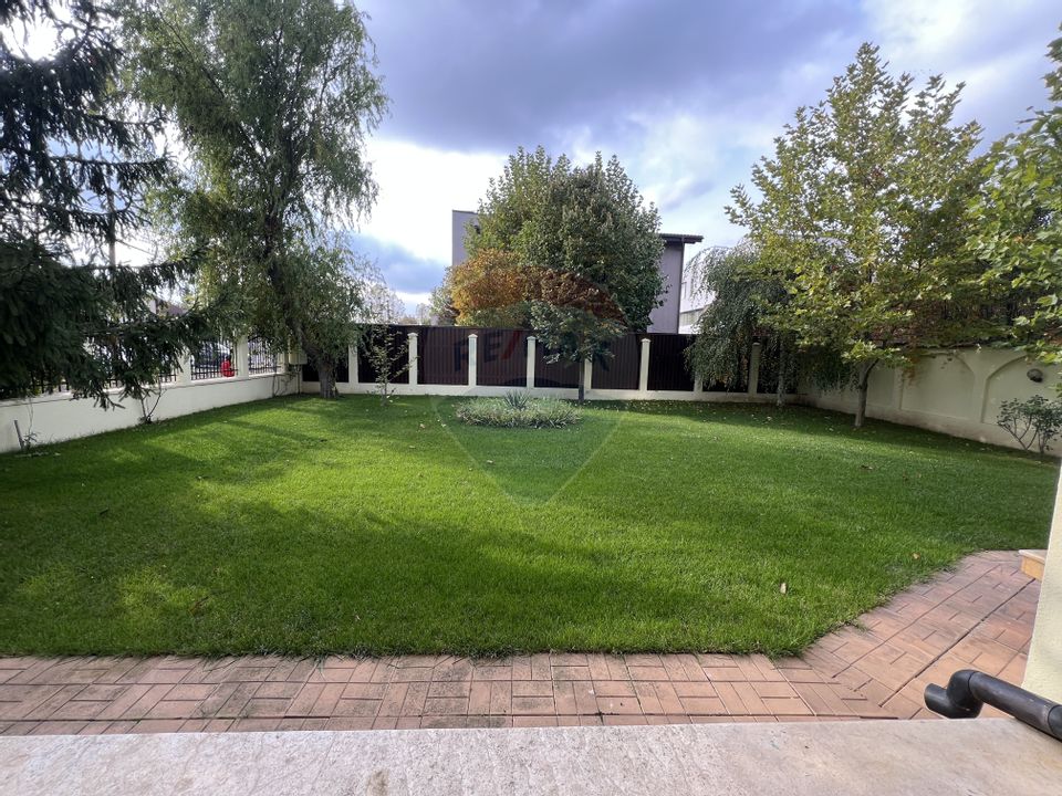 Casă / Vilă cu 5 camere de închiriat în zona Pipera