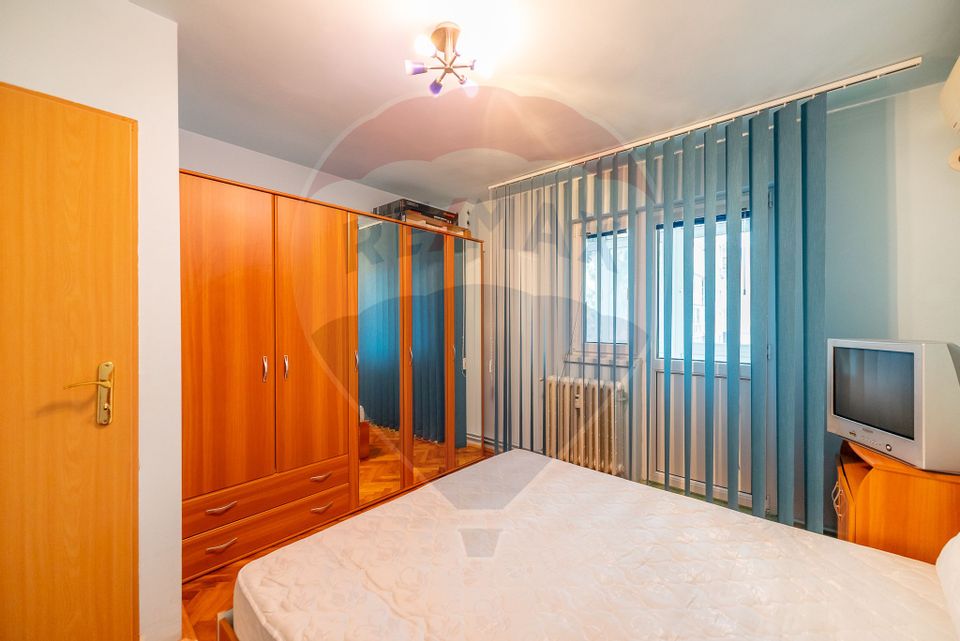 Apartament 2 camere etaj 1, zona Central/Praporgescu , centrala gaz.