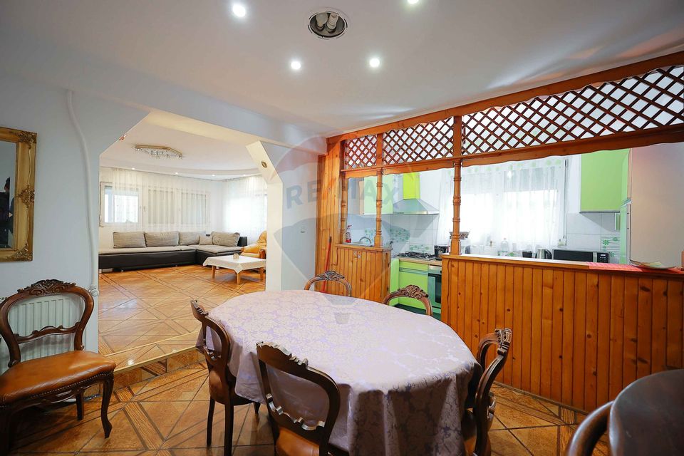 9 room House / Villa for sale, Dealuri Oradea area