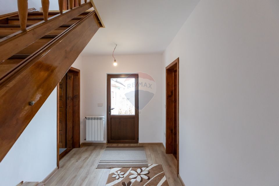 6 room House / Villa for sale