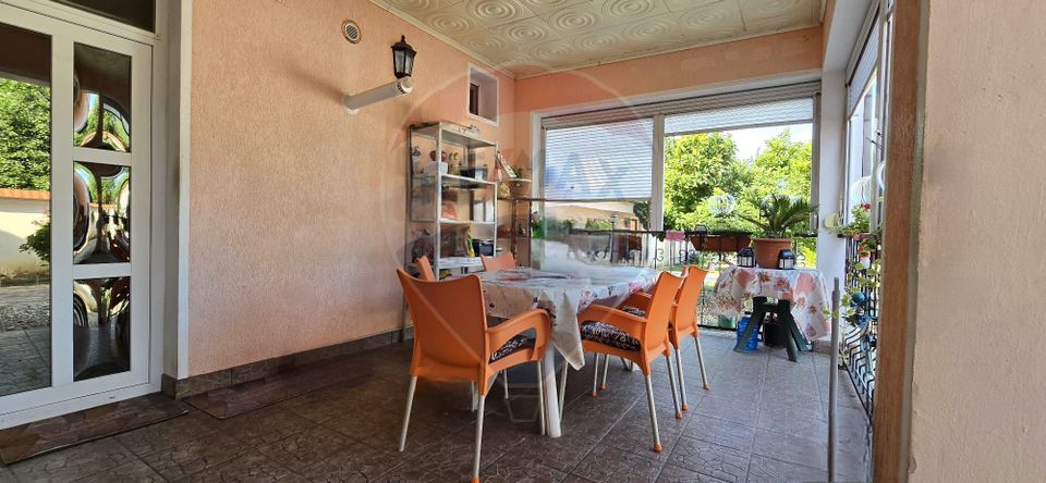 8 room House / Villa for sale, Central area