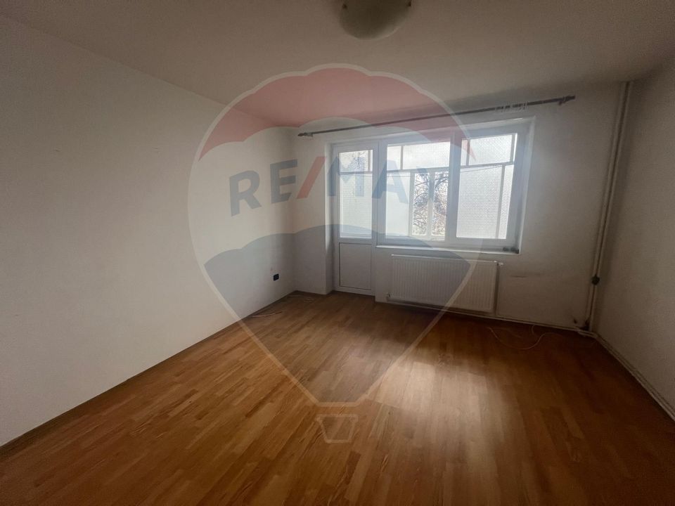 Apartament 2 camere b dul Garii