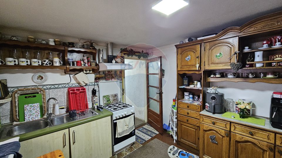 Casă / Vilă  de vânzare în Campulung Moldovenesc, Suceava