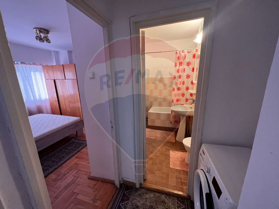 Apartament cu doua camere de inchiriat - ZONA ULTRACENTRALA-BACAU