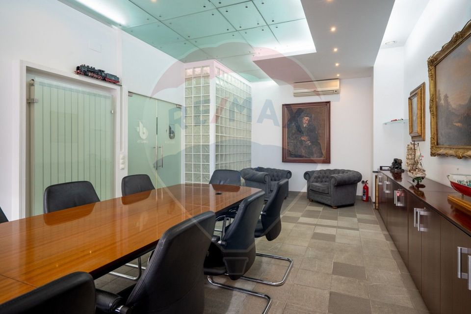 DE INCHIRIAT Spațiu comercial Bd. Unirii – 1335 mp