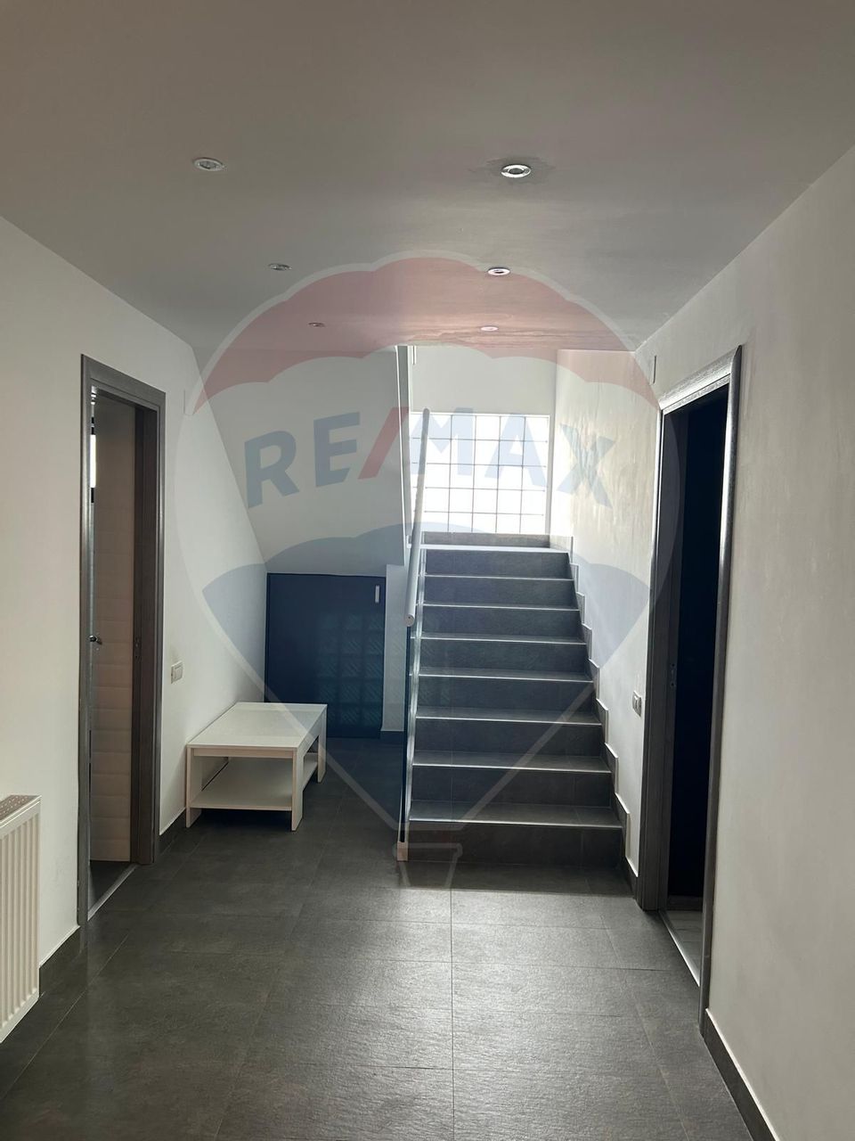 DE VANZARE Casă / Vilă cu 5 camere de vânzare în BUFTEA