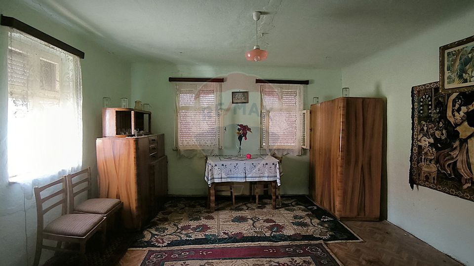 Casă  la țară in Transilvania - sat sasesc Păucea, jud. Sibiu