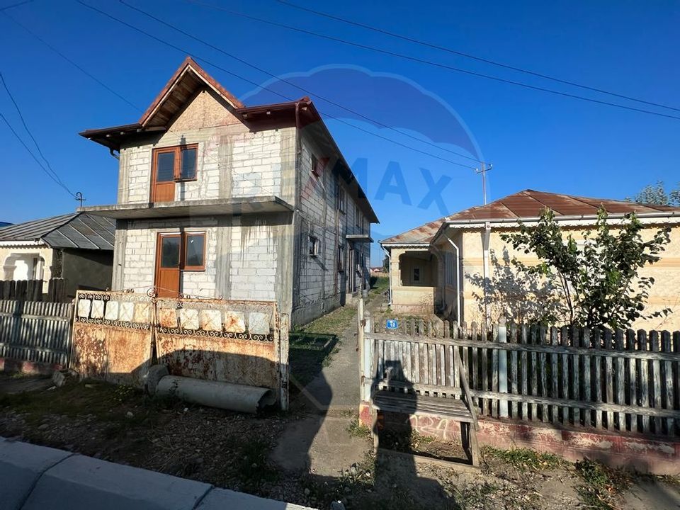 6 room House / Villa for sale