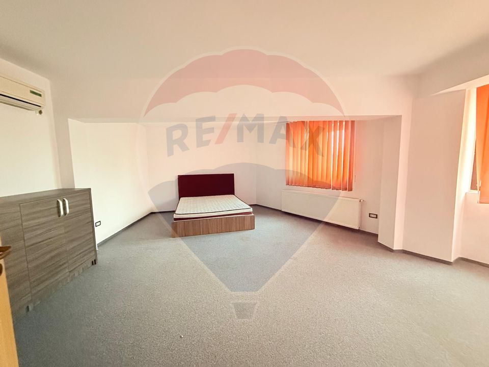10 room House / Villa for rent, Izvoare area