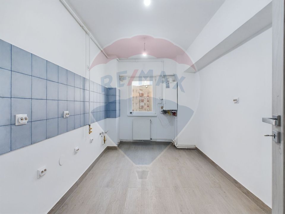 4 room Apartment for rent, Centrul Civic area