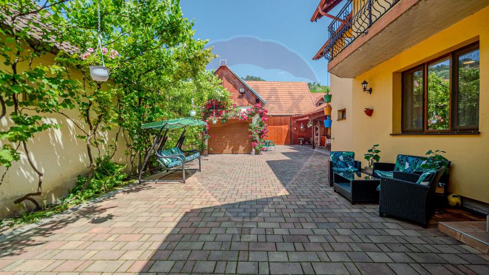 5 room House / Villa for sale