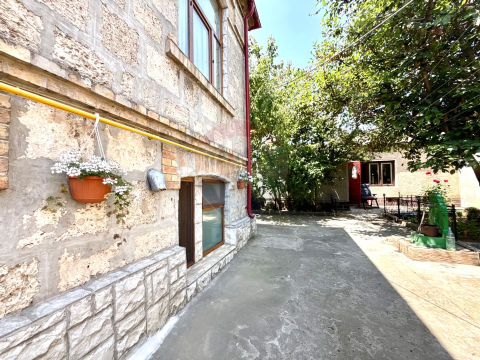 5 room House / Villa for sale, Central area