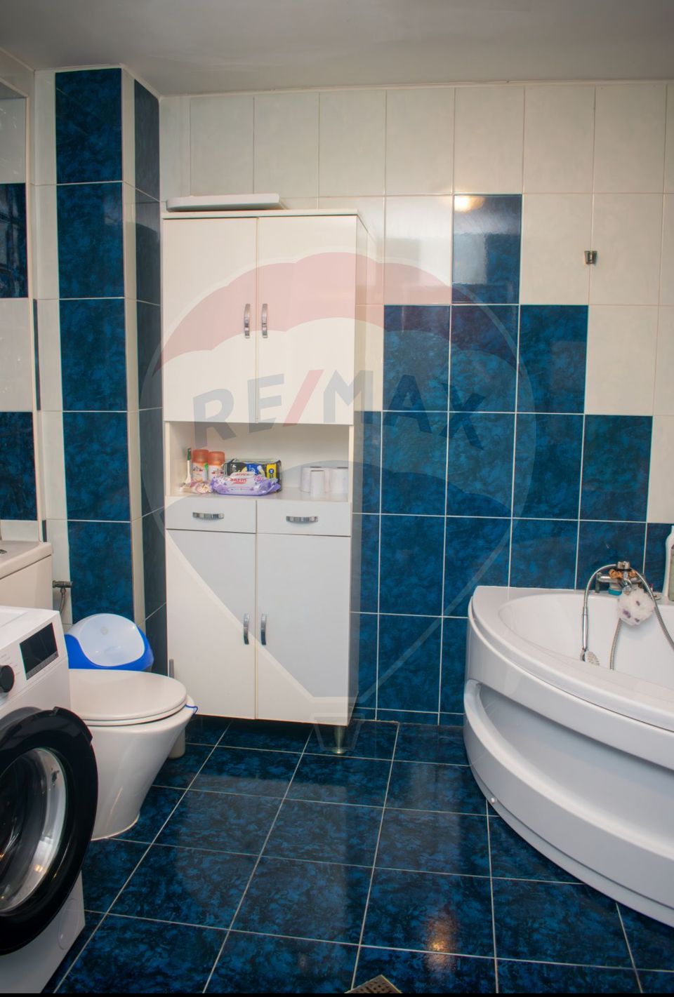 Casă / Vilă cu 5 camere de vânzare