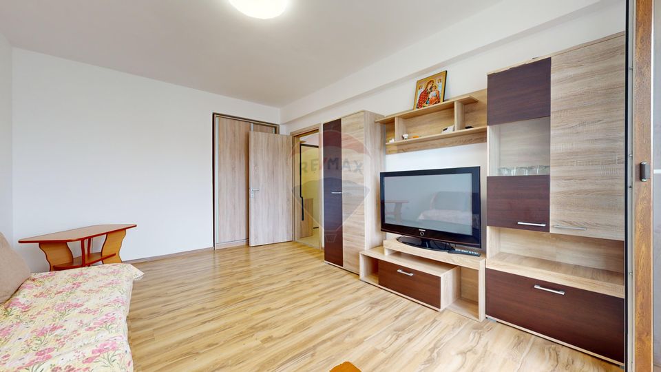 2 room Apartment for rent, Tractorul area