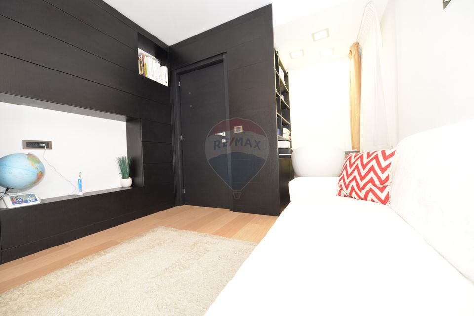 Casa Vila cu 4 camere de vanzare in  Cernica langa padure