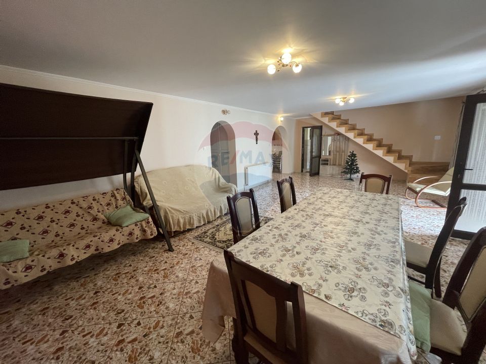 5 room House / Villa for sale