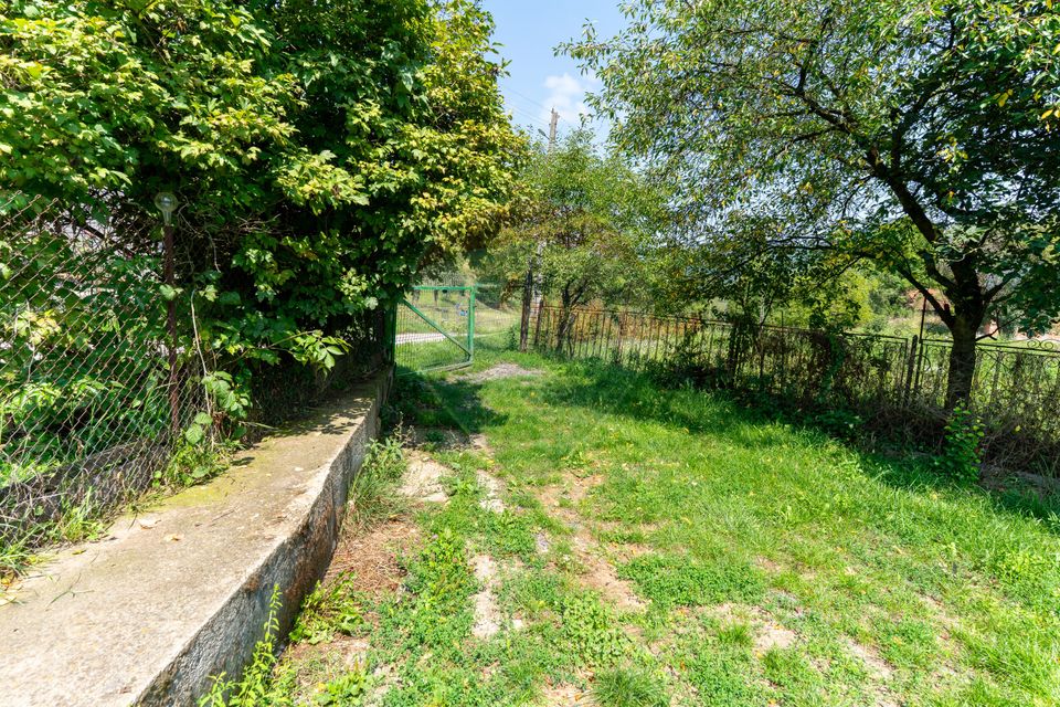 Casă / Vilă cu 10 camere amplasate in 2 corpuri de cladire de vanzare