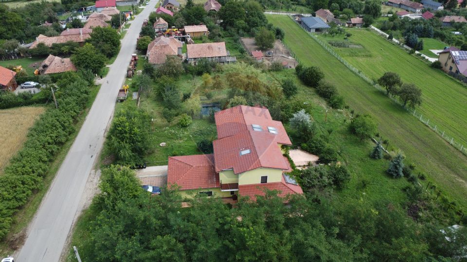 Casa cu teren in Tureni de 2300 mp, la 20 km de Cluj-Napoca