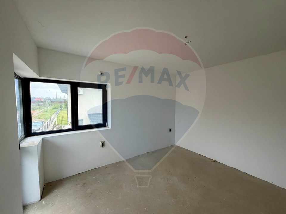 Casă/Duplex 4 camere Cernica