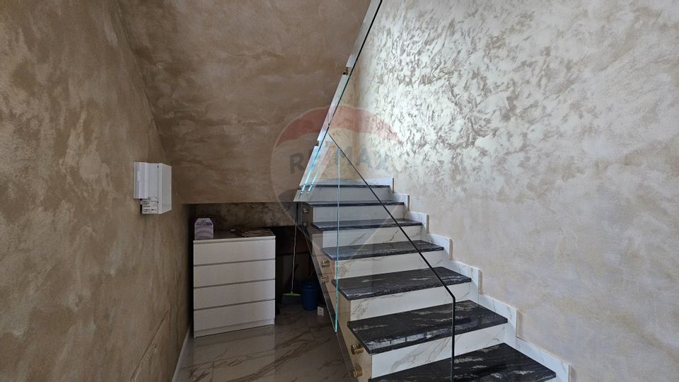 5 room House / Villa for sale