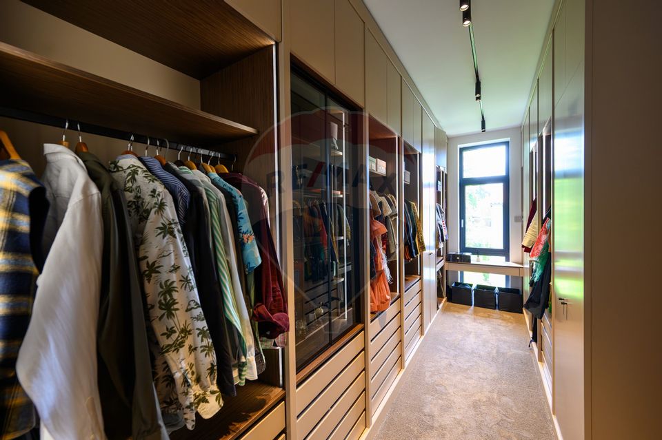 7 room House / Villa for sale, Faget area