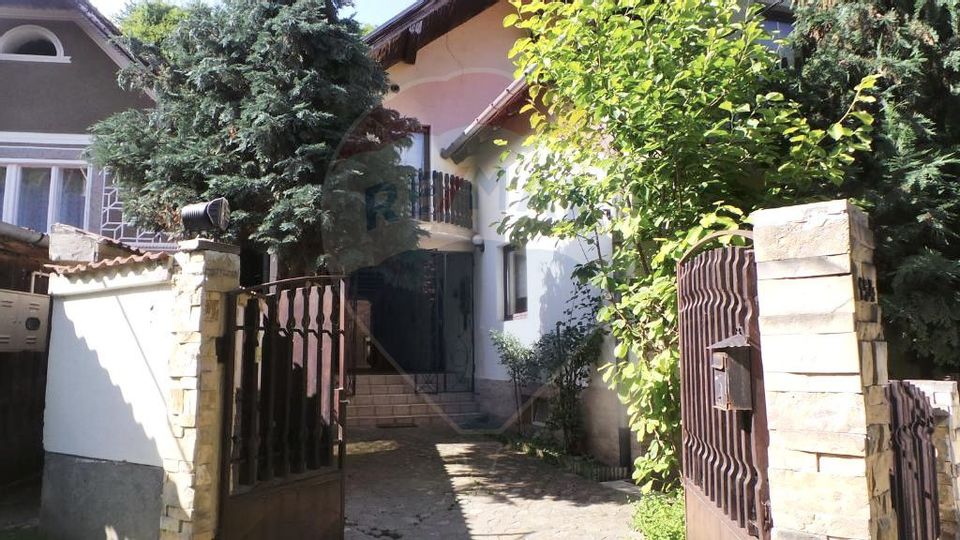 Vila si casa de vacanta Sibiel