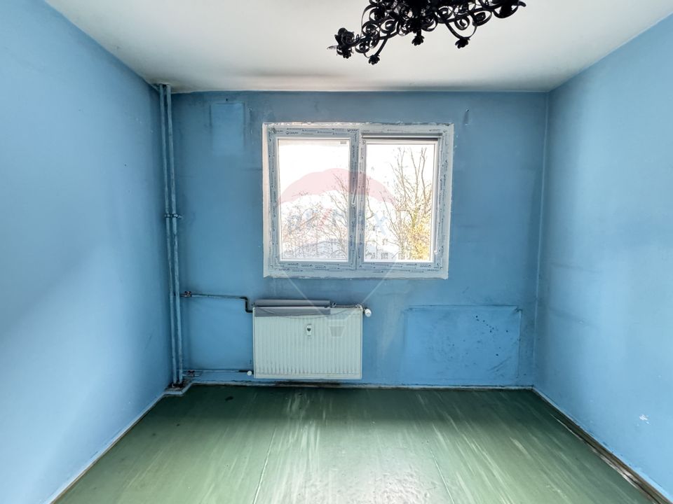 Apartament 2 camere de vanzare - Podul Giurgiului