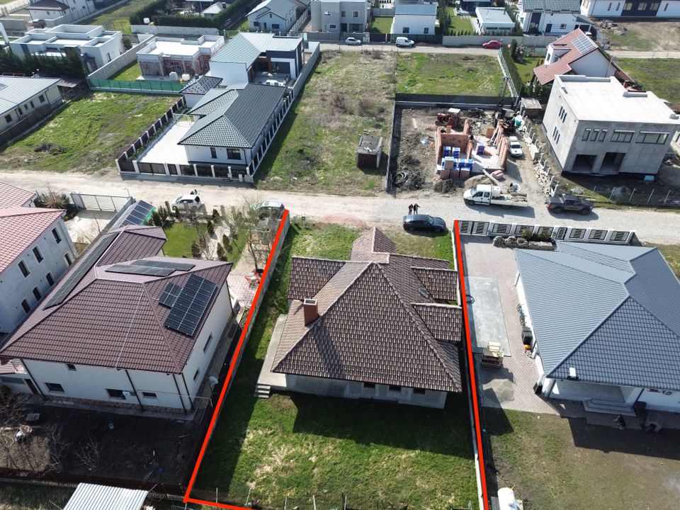 Casă / Vilă Caisului 90% gata