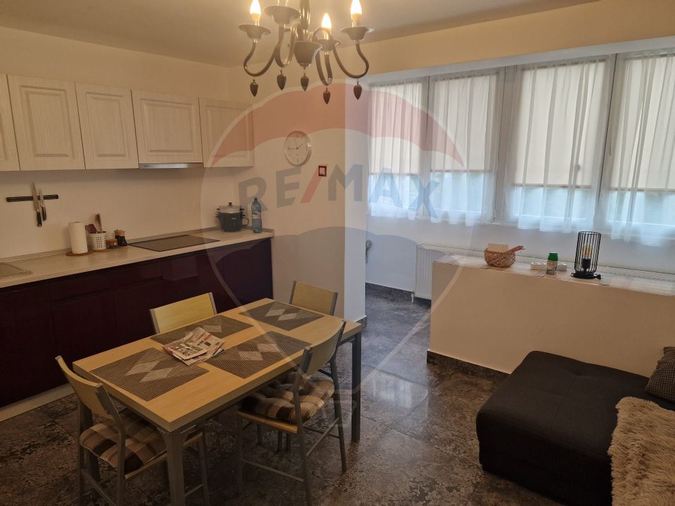 Apartament cu 3 camere de închiriat în zona Cornisa