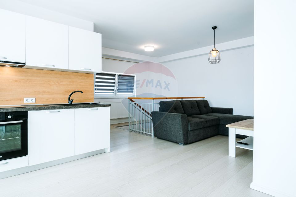 Apartament penthouse pe doua niveluri (4 camere)