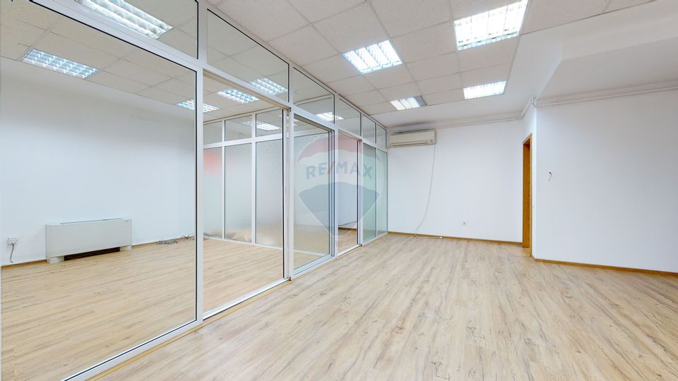 Birou de închiriat în Brașov, în Clădirea de birouri Green Center