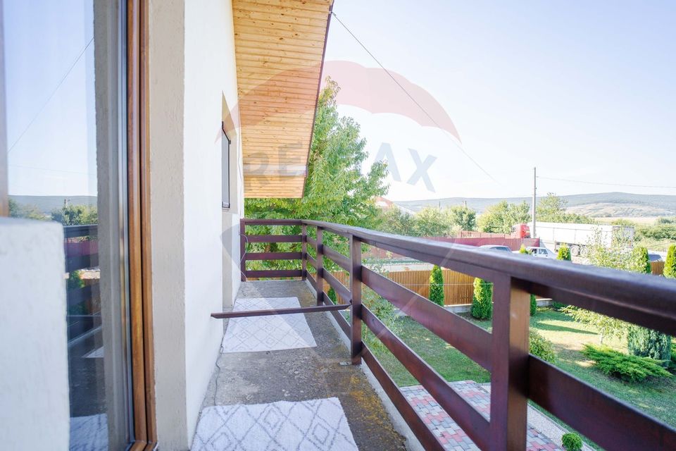 Casă / Vilă cu 5 camere de vânzare în zona Central