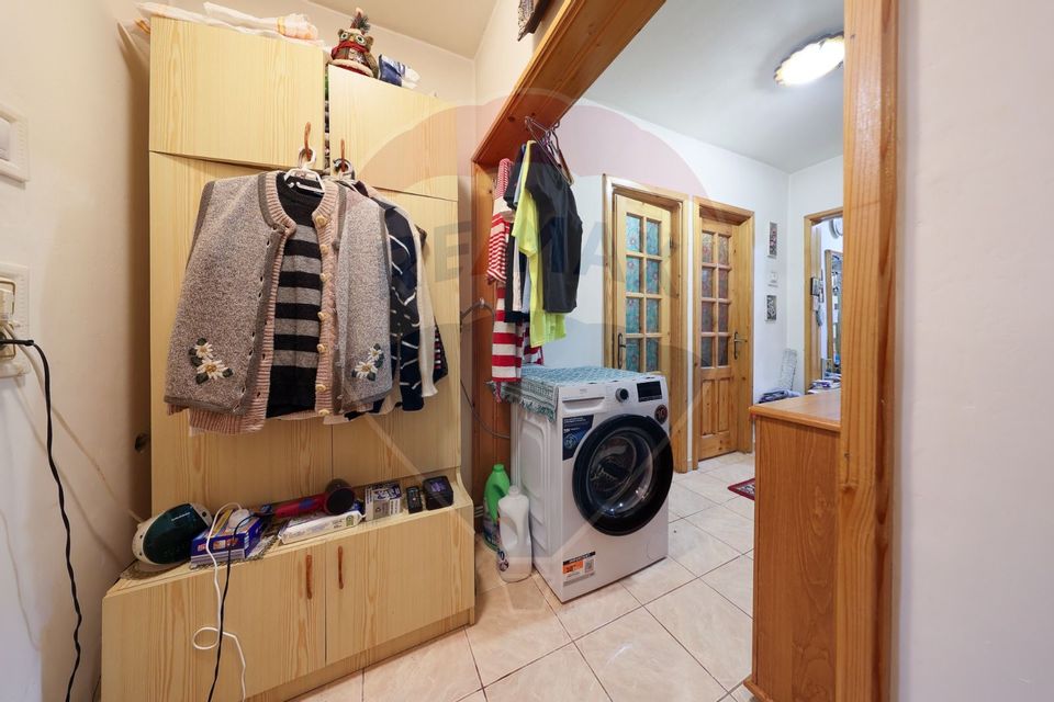 Apartament cu 3 camere, mobilat si utilat, în zona Racadau!