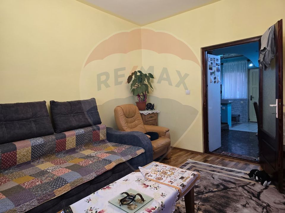 Apartament cu 2 camere de vânzare în zona Parcul Feroviarilor